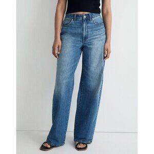 Curvy Superwide-Leg Jeans in Fannin Wash